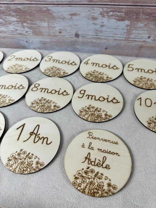 Cartes étapes en bois et sa carte personnalisée