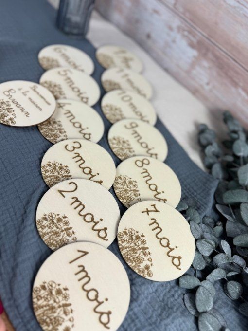 Cartes étapes en bois et sa carte personnalisée